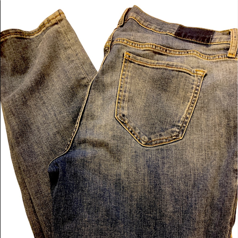 EUC LADIES Old NAVY JEANS SIZE 14